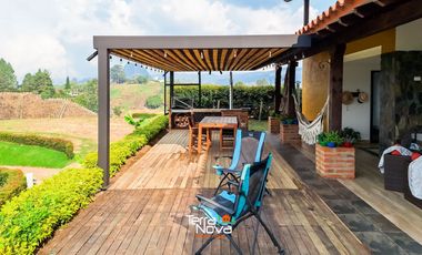 Finca en unidad cerrada con hermosa vista panorámica El Peñol