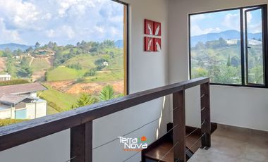 Finca en unidad cerrada con hermosa vista panorámica El Peñol