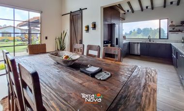 Finca en unidad cerrada con hermosa vista panorámica El Peñol