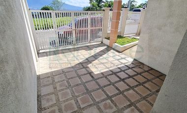 Accessible 4Bedroom House and Lot near Star Toll Tanauan Exit