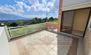 Accessible 4Bedroom House and Lot near Star Toll Tanauan Exit