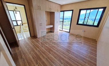 Accessible 4Bedroom House and Lot near Star Toll Tanauan Exit