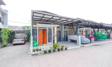 Rumah Hadap Selatan 17 Menit ke Pamulang Square Siap KPR J-37896