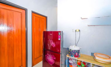 Rumah Hadap Selatan 17 Menit ke Pamulang Square Siap KPR J-37896