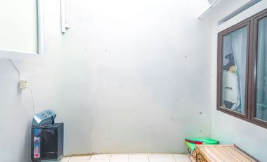 Rumah Hadap Selatan 17 Menit ke Pamulang Square Siap KPR J-37896