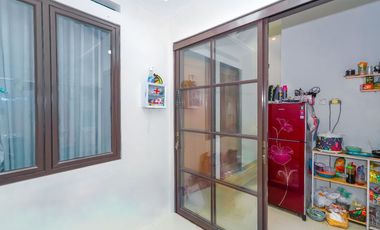 Rumah Hadap Selatan 17 Menit ke Pamulang Square Siap KPR J-37896