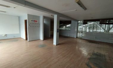 Se vende Local Industrial en Luis Carranza – Cercado de Lima 🏬