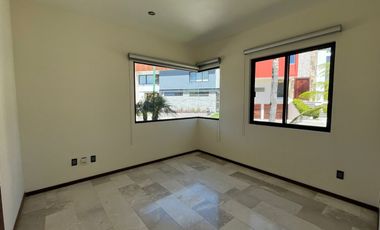 Casa en Venta en Fracc Los Sueños, Prolongación Av. Vallarta