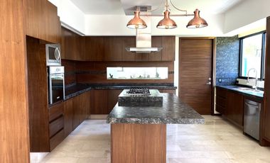 Casa en Venta en Fracc Los Sueños, Prolongación Av. Vallarta