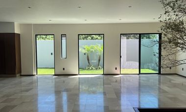 Casa en Venta en Fracc Los Sueños, Prolongación Av. Vallarta
