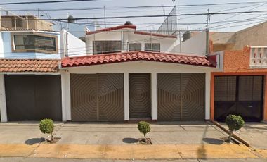 Hermosa Casa en venta con gran plusvalía de remate dentro de Avenida Bosques de Egipto , Bosques de Aragon, Ciudad Nezahualcóyotl, Estado de México