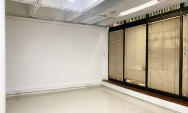 PR18570 Oficina en venta en el sector Manila