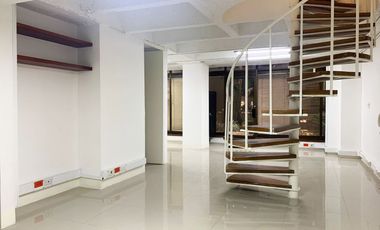 PR18570 Oficina en venta en el sector Manila