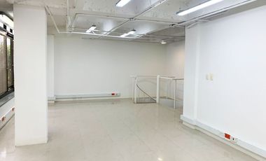 PR18570 Oficina en venta en el sector Manila