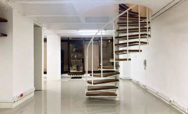 PR18570 Oficina en venta en el sector Manila