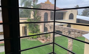 Casa Chalet en venta en Jardines de Santa Anita Tlajomulco Jal