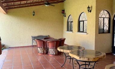 Casa Chalet en venta en Jardines de Santa Anita Tlajomulco Jal