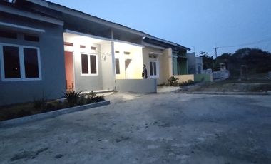 Dijual Rumah Cluster Griya Errina Rawa Kalong Gunung Sindur Bogor Selangkah ke Tangerang Selatan Murah Bagus Siap Huni Bisa KPR