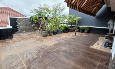 For Sale a Luxury House in Kebon Jeruk, West Jakarta, Furnished Condition, Private Pool