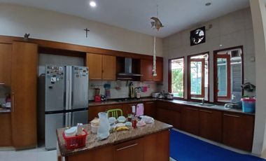 For Sale a Luxury House in Kebon Jeruk, West Jakarta, Furnished Condition, Private Pool