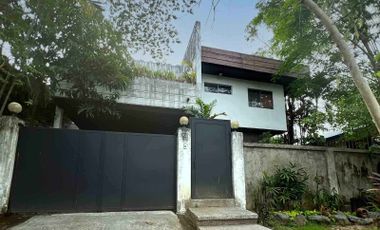 695 square meters house for sale in Whiteplains, Quezon City