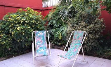 Flores Norte Alquiler de casa tipo duplex 170 mts - 3 cuartos 2 baños - AMOBLADA hasta 7 personas o Profesional vacia