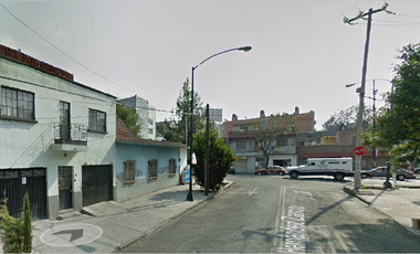 Casa en venta en c. María Hernández Zarco col. Álamos, Benito Juárez. CDMX.                                   CVMS.