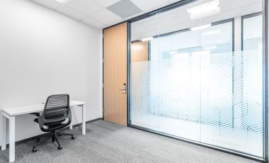 Encuentra una oficina en Chia, Spaces Sybellius para 2cpersonas lista para empezar a trabajar