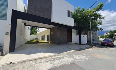 Casa en venta Cumbres de Santiago El alamo N.L