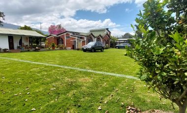 Terreno de venta en Quito, sector de Yaruqui