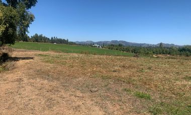 Se vende parcela 7.300 m2 sector Los Montes San Clemente