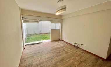 Venta de Departamento de 188m2 con terraza  y jardín en Gardenias – Surco