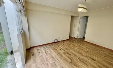 Venta de Departamento de 188m2 con terraza  y jardín en Gardenias – Surco