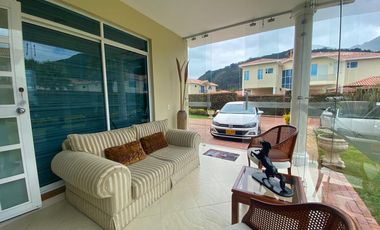 SE VENDE  Y PERMUTA HERMOSA CASA CLUB RESIDENCIAL GUARIGUA, CAJICÁ CUNDINAMARCA - 3.200.000---- COP