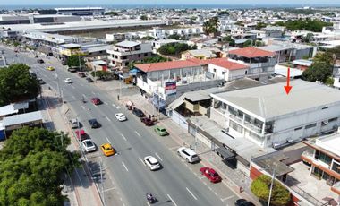 casa comercial de venta en manta avenida 113