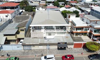 casa comercial de venta en manta avenida 113