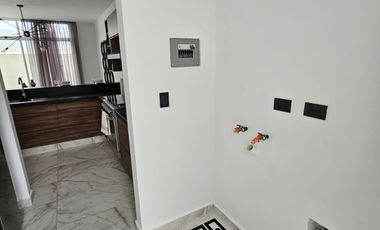CASA NUEVA AL NORPONIENTE COTO SEG 24/7 TRANS ESCUELAS UAA 10 MIN CENTROS COMERCIALES BANCOS