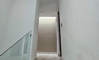 CASA NUEVA AL NORPONIENTE COTO SEG 24/7 TRANS ESCUELAS UAA 10 MIN CENTROS COMERCIALES BANCOS