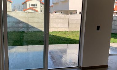 SE ARRIENDA CASA 3D 3B CONDOMINIO ALTO MAULE, TALCA