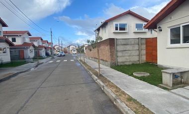 SE ARRIENDA CASA 3D 3B CONDOMINIO ALTO MAULE, TALCA