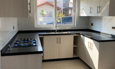 SE ARRIENDA CASA 3D 3B CONDOMINIO ALTO MAULE, TALCA