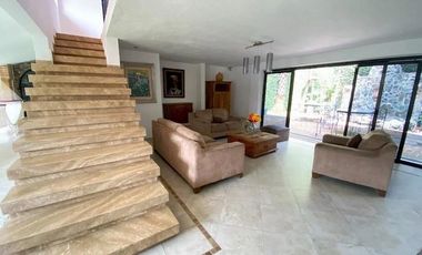 Residencia en Col. Delicias, Cuernavaca Morelos.