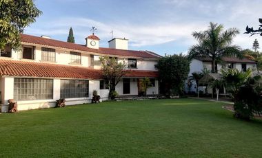 Residencia en Col. Delicias, Cuernavaca Morelos.