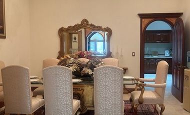 VILLAS DEL MESON JURIQUILLA MAJESTUOSA RESIDENCIA AMUEBLADA EN UN SOLO NIVEL, 4  RECAMARAS CUARTO DE SERVICIO JARDIN 6 GARAGES