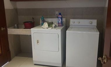 VILLAS DEL MESON JURIQUILLA MAJESTUOSA RESIDENCIA AMUEBLADA EN UN SOLO NIVEL, 4  RECAMARAS CUARTO DE SERVICIO JARDIN 6 GARAGES