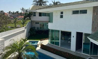 CASA EN VENTA COSTA DE ORO