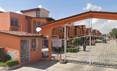 ¡Excelente Oportunidad de Remate Bancario! Aprovecha propiedad con descuento de hasta el 60% a su valor real en Barrio de Tlacopa, Toluca, Mex.