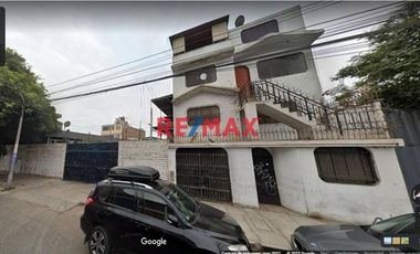 VENTA DE LOCAL EN CHORRILLOS - SIRVE COMO PROYECTO