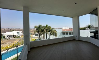 CASA EN VENTA EN FRACCIONAMIENTO LOMAS DE COCOYOC MORELOS