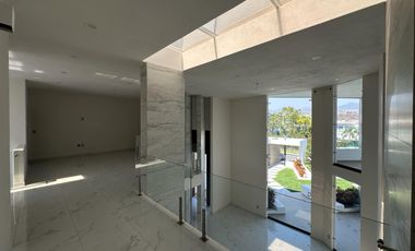 CASA EN VENTA EN FRACCIONAMIENTO LOMAS DE COCOYOC MORELOS